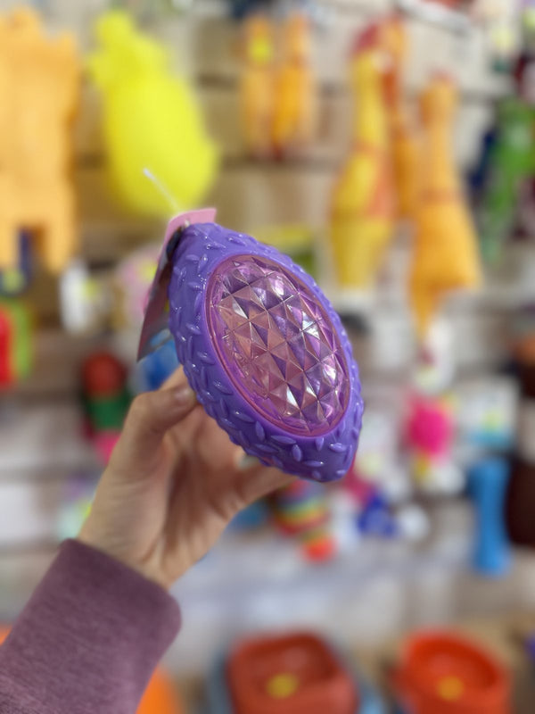 Pelota rugby violeta