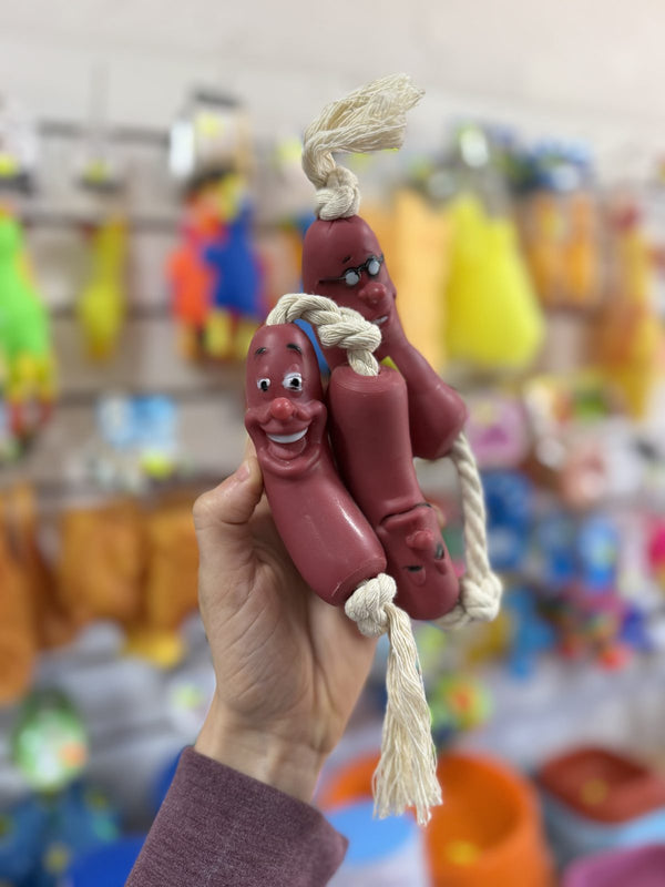 Salchicha de goma con soga